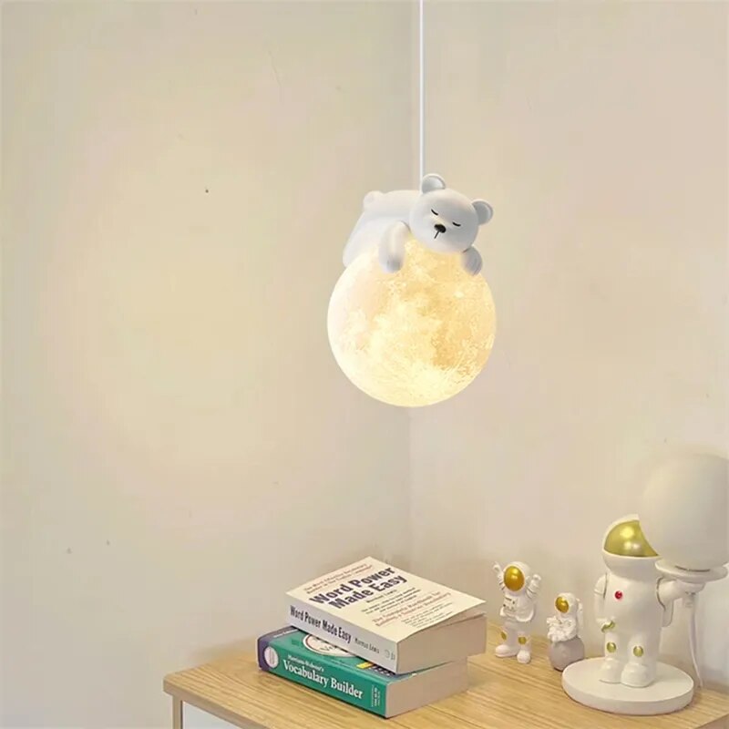 Pendente baby urso - design lúdico e criativo