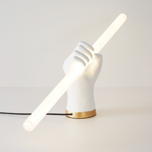 Luminária de mesa Mãos - Design Contemporâneo