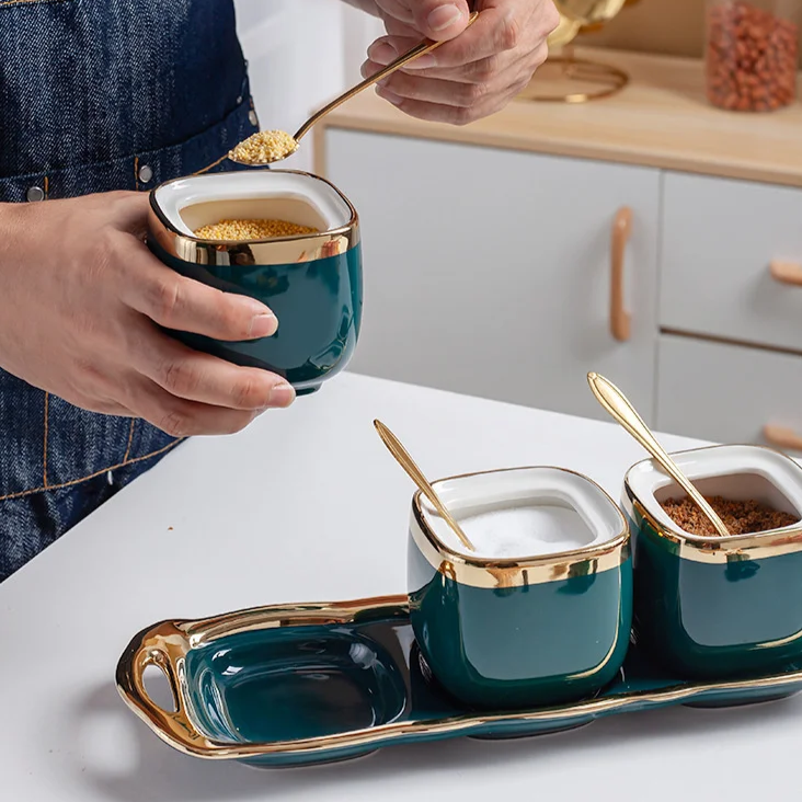 Kit 4pcs Porta Condimentos Deluxe - em porcelana - Black Friday