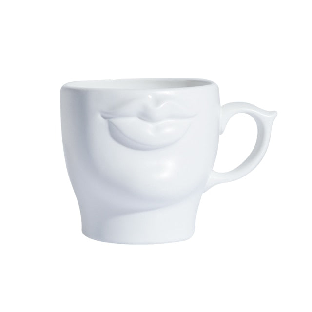 Caneca Kiss - em cerâmica