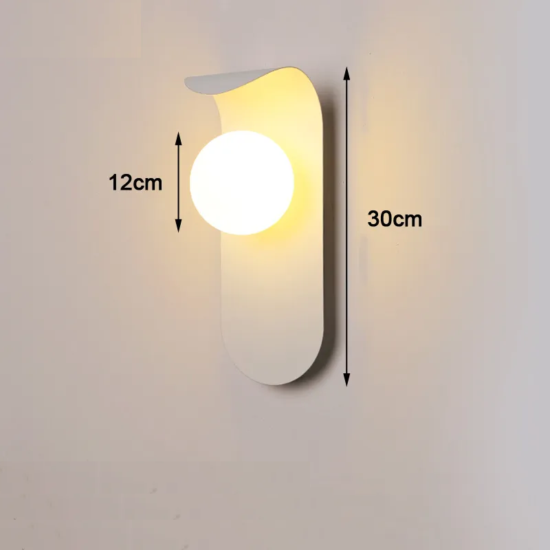 Arandela Metal Torcido - design moderno