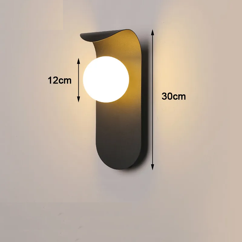 Arandela Metal Torcido - design moderno