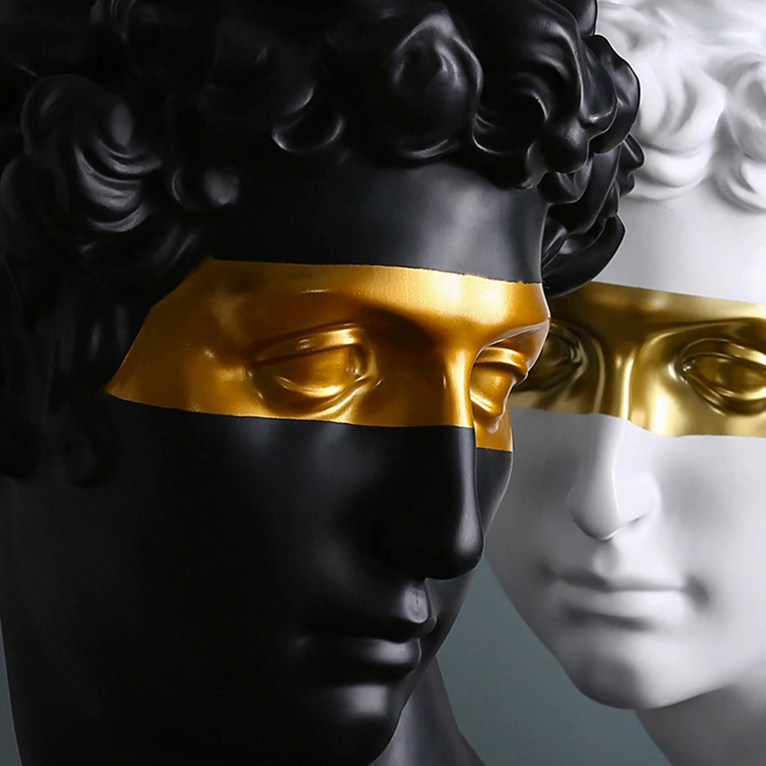 Escultura Decorativa Domani - Em Resina