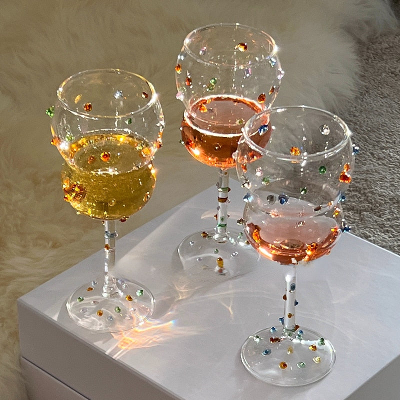Taça Preciosa - em vidro cravejado