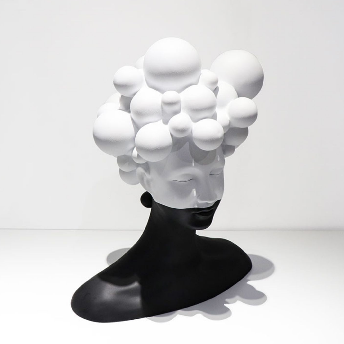 Escultura Contemporânea Bubble Hair Girl