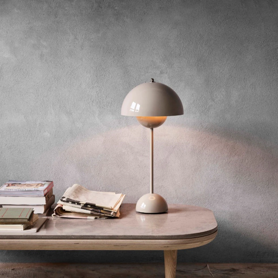 Luminária de mesa Panthella - Design Dinamaquês