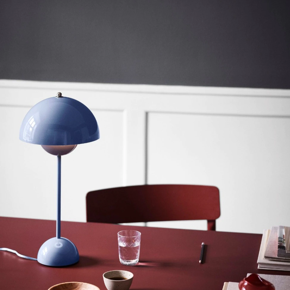 Luminária de mesa Panthella - Design Dinamaquês