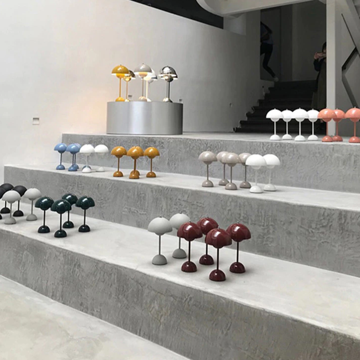 Luminária de mesa Panthella - Design Dinamaquês