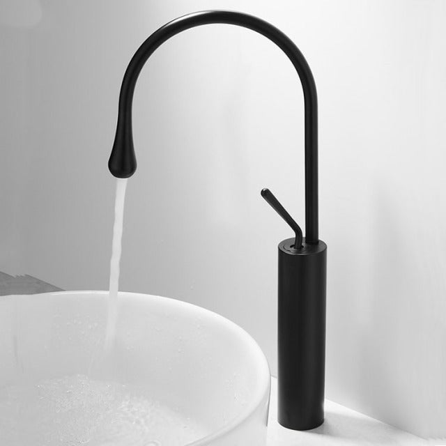 Torneira Minimal Elegance com rotação 360° - 02 Tamanhos