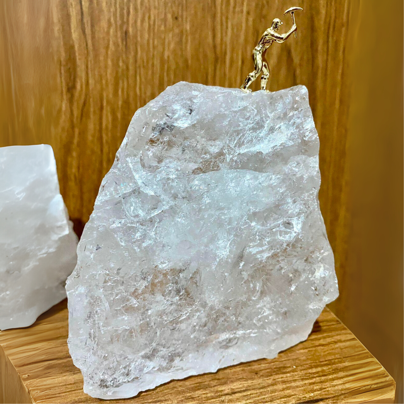 Quartzo branco com esculturas - 03 opções