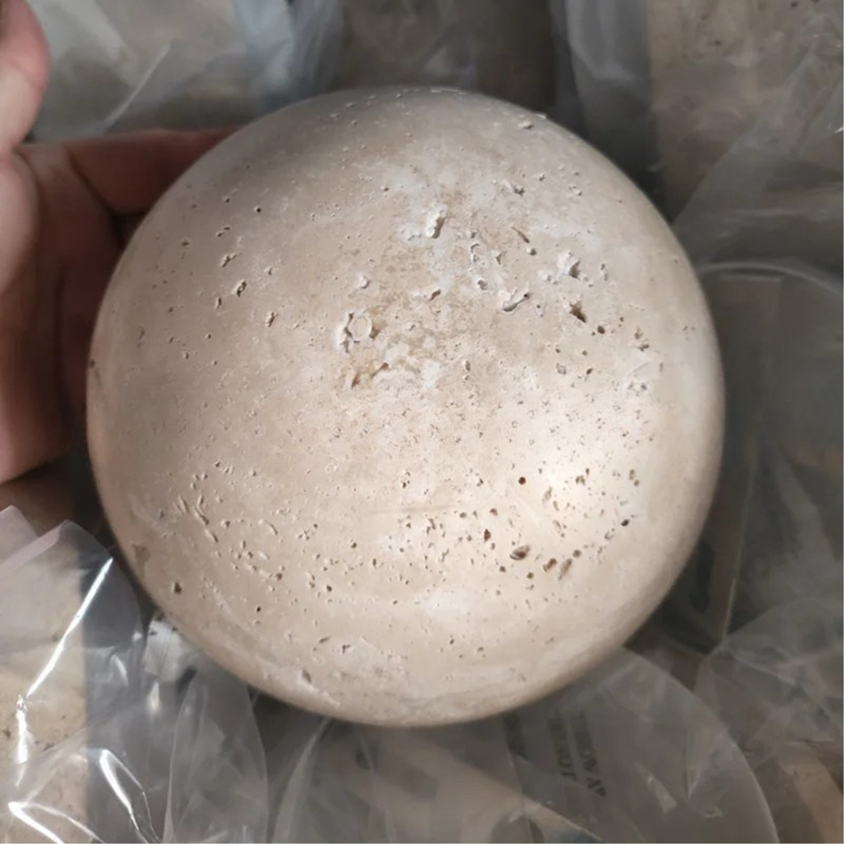 Arandela Globo em Travertino