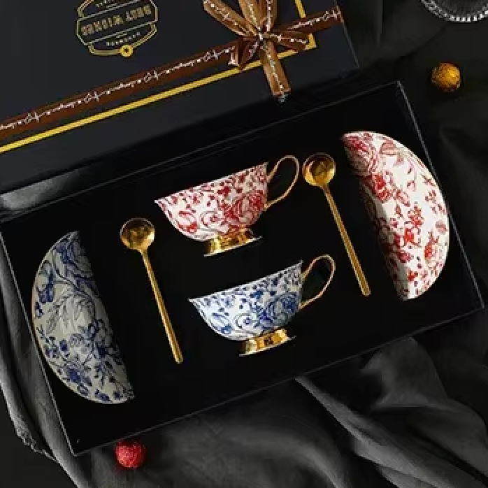 Jogo de xícaras La Vie en Rose - em porcelana