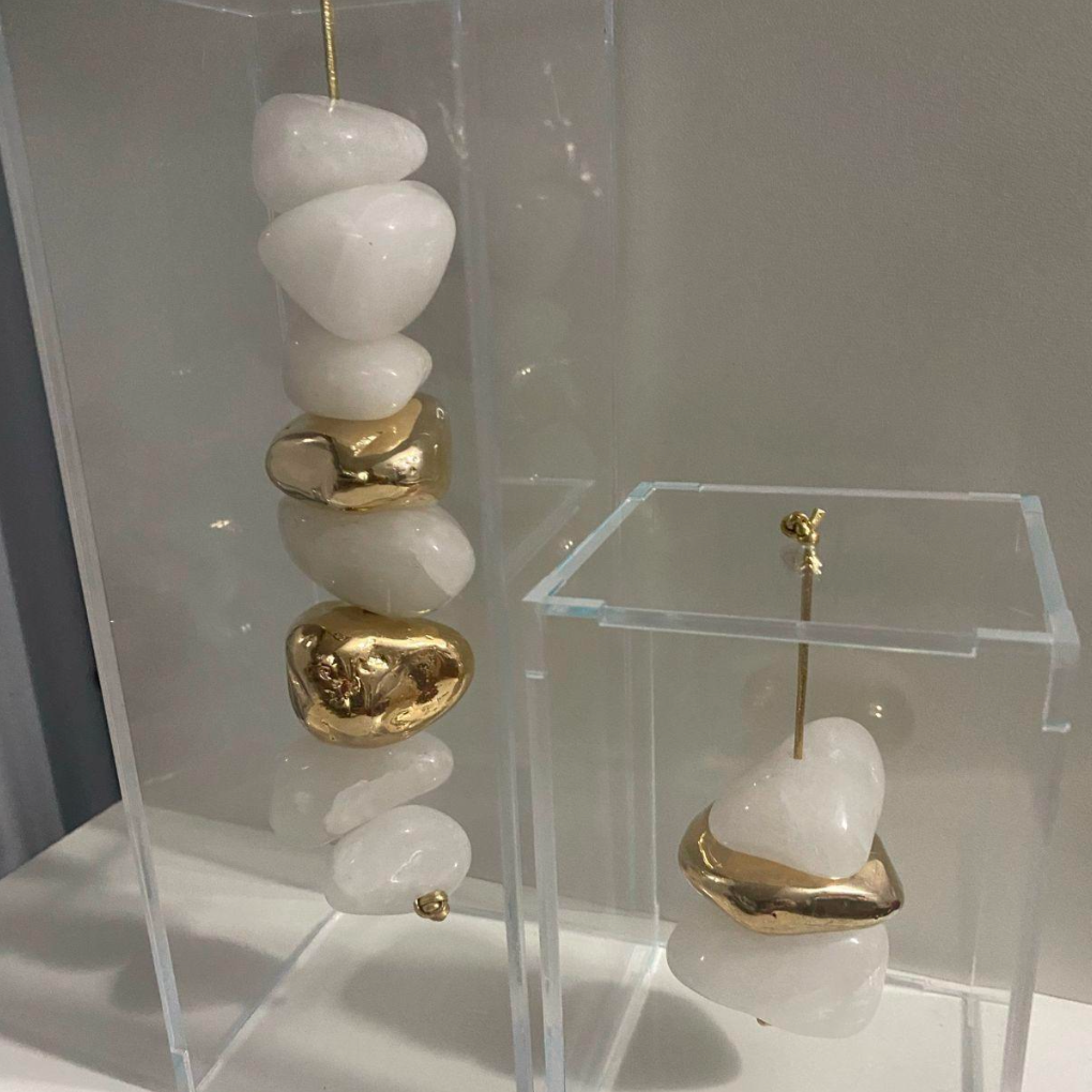 Caixa acrílica com pedras - 10 opções