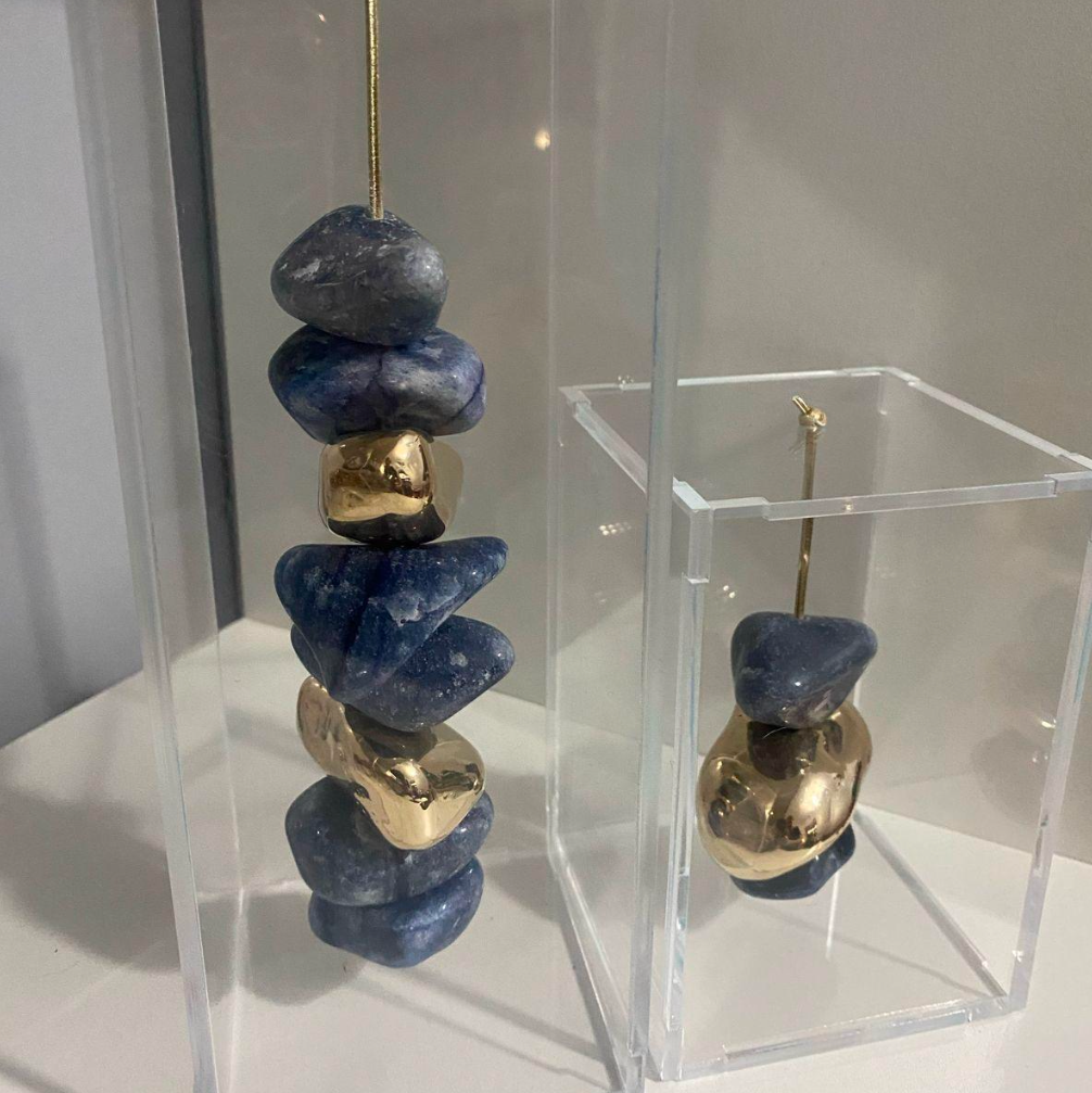 Caixa acrílica com pedras - 10 opções