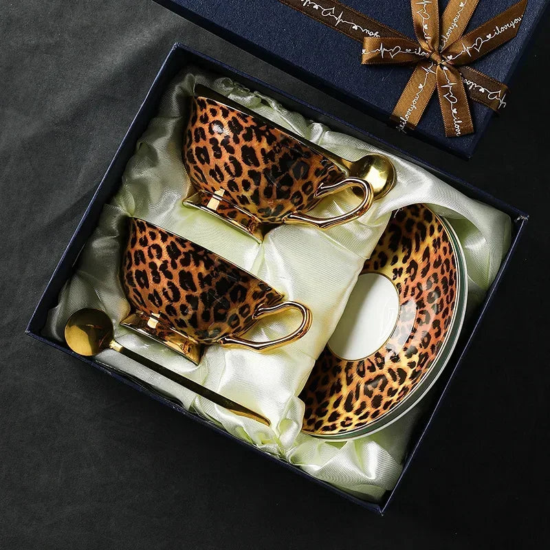 Conjunto de xícaras Lepard - em porcelana