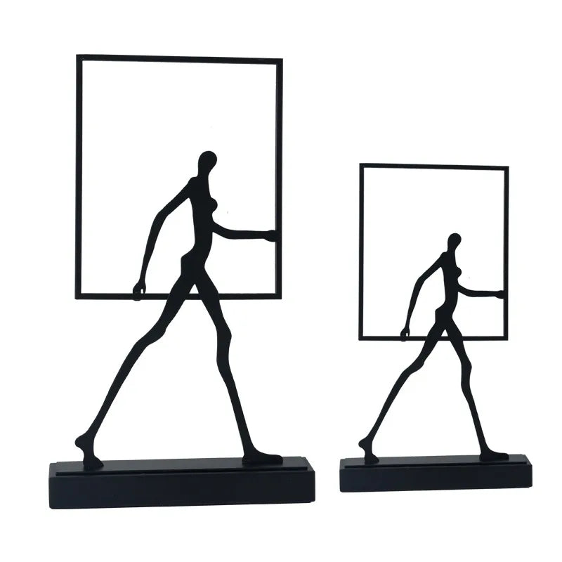 Escultura em metal Walk - 02 Tamanhos