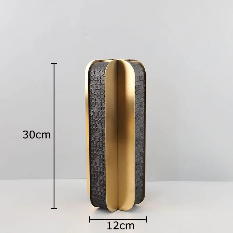 Vasos em metal com acabamento em couro - 02 Tamanhos
