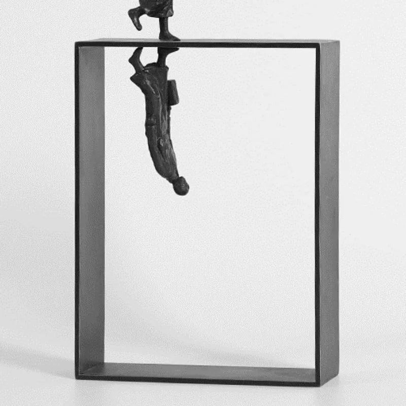 Escultura Minimalista Sombra - em metal
