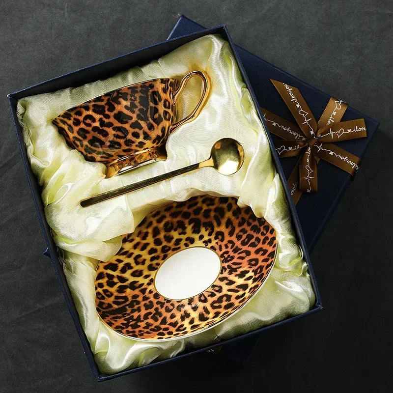 Conjunto de xícaras Lepard - em porcelana