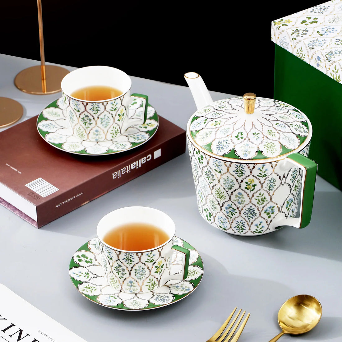 Conjunto Floris para chá - em porcelana