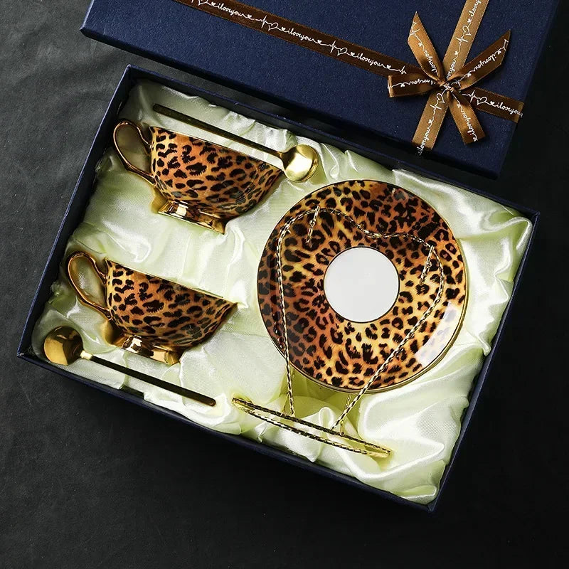 Conjunto de xícaras Lepard - em porcelana