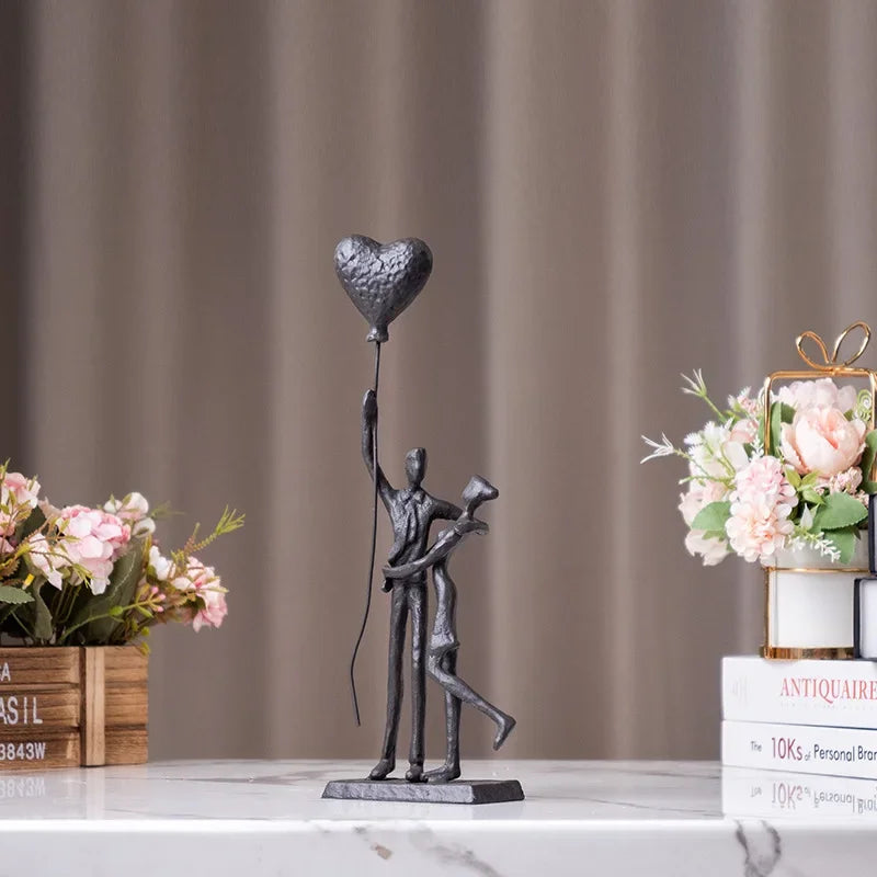 Escultura Casal Coração - em metal