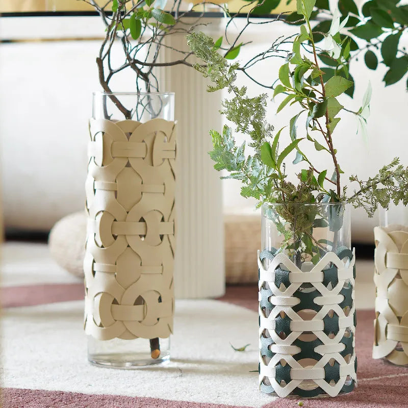 Vasos em vidro com revestimento em couro - 02 Tamanhos