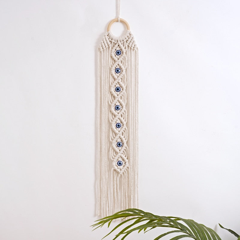 Macrame decorativo com aplicações olho grego - 70cm