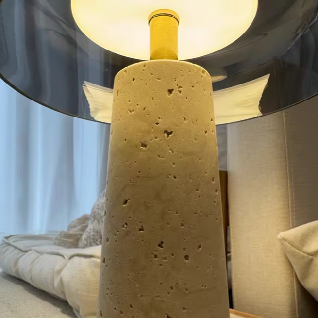 Luminária de mesa base travertino