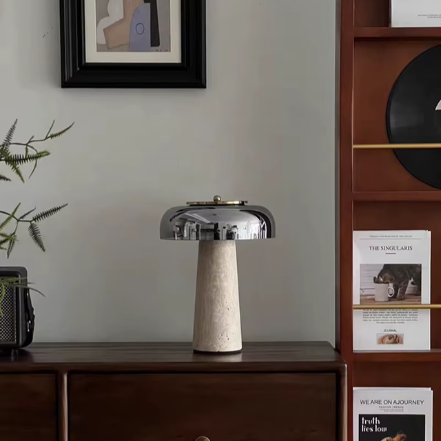 Luminária de mesa base travertino