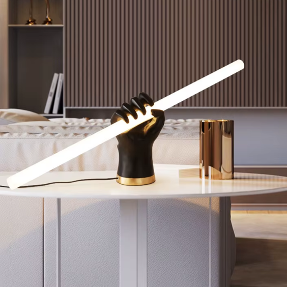 Luminária de mesa Mãos - Design Contemporâneo