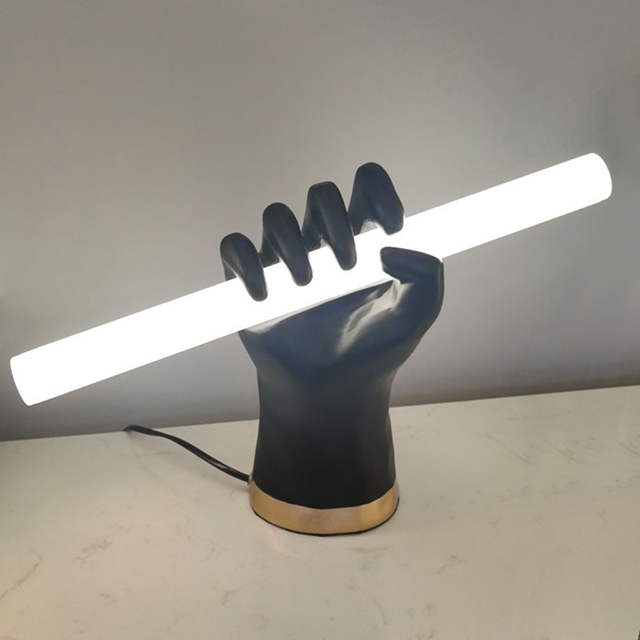 Luminária de mesa Mãos - Design Contemporâneo