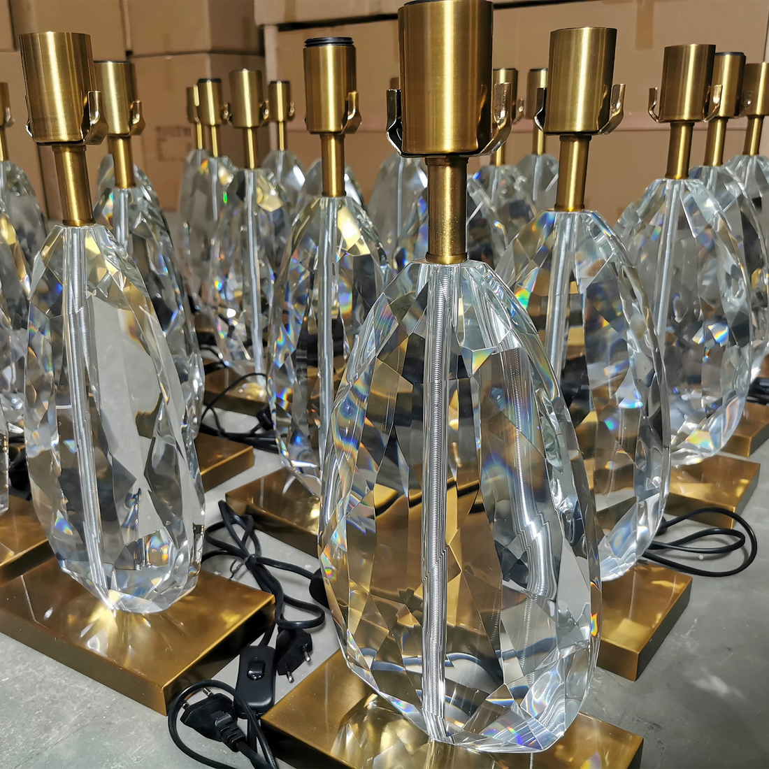 Luminária de mesa Pedra de Cristal - 64cm