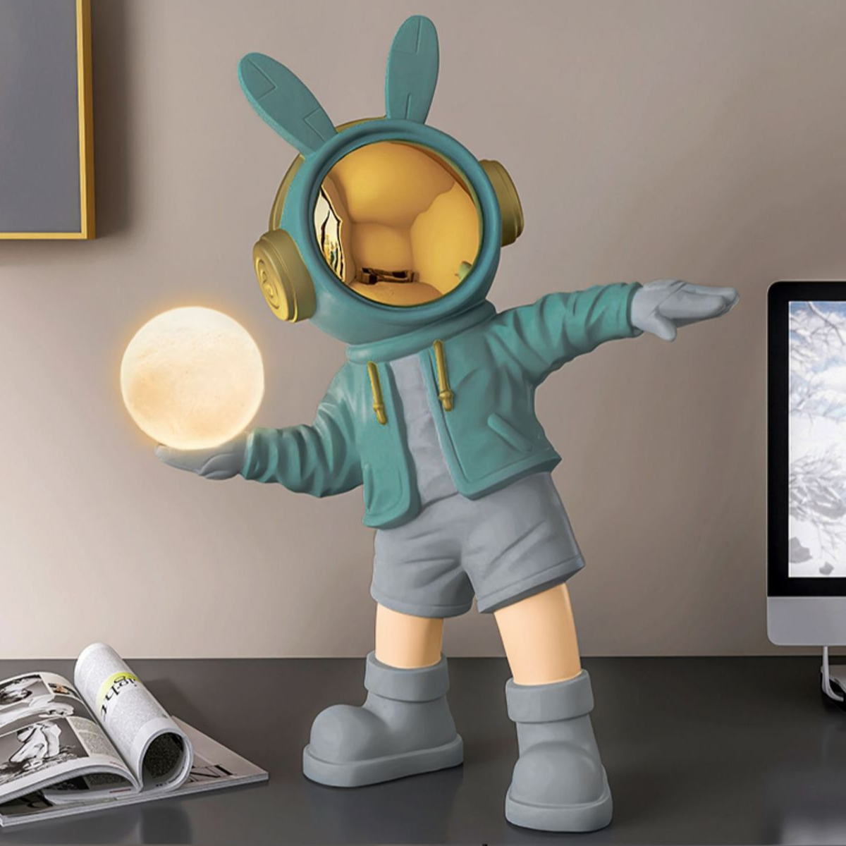 Luminária recarregável Astronauta Descolado - criativa e moderna