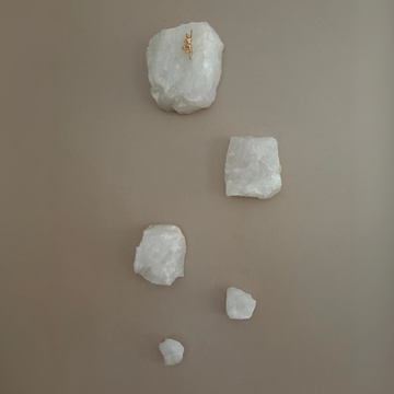 Quartzo branco com escalador