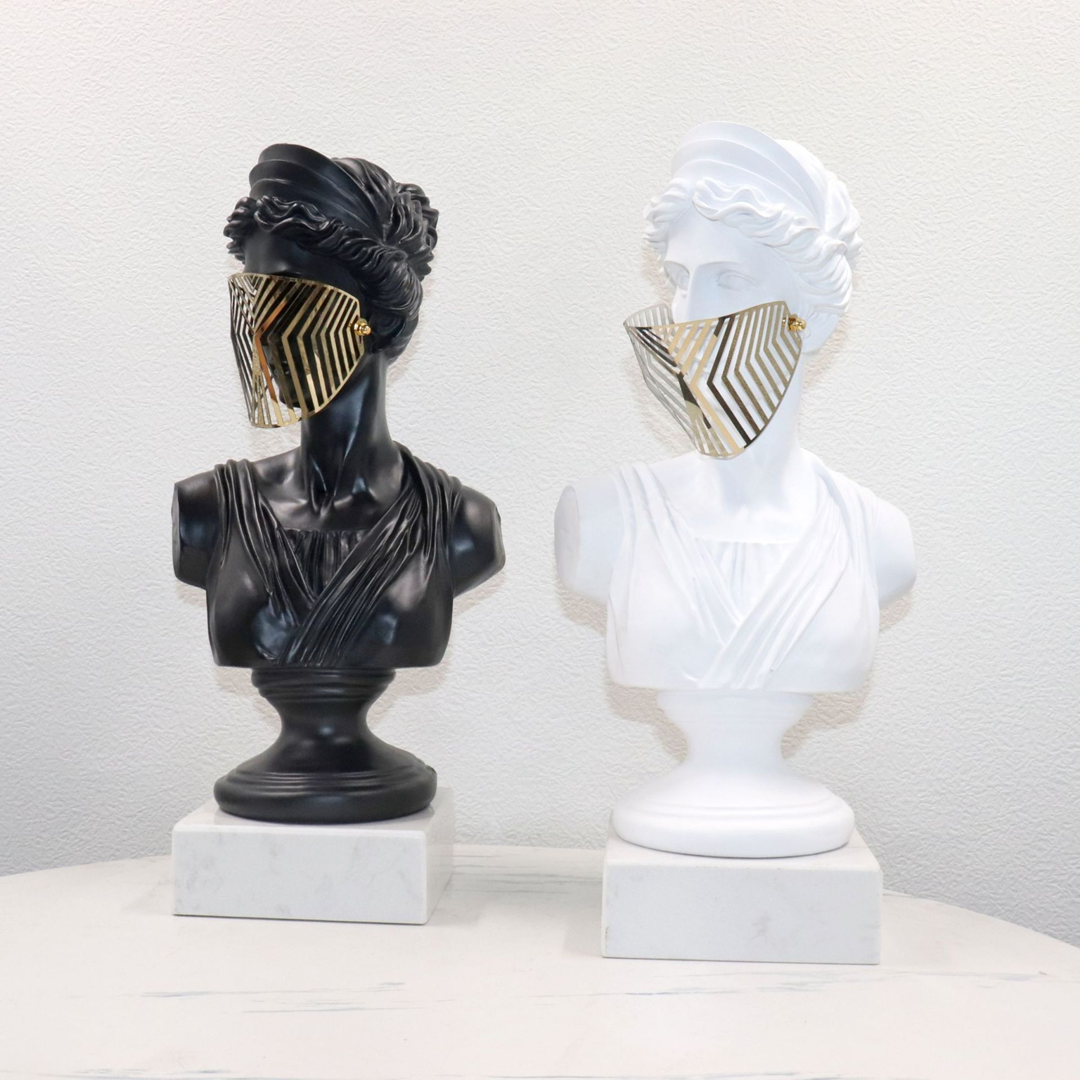 Escultura Contemporânea Goddess - 40cm