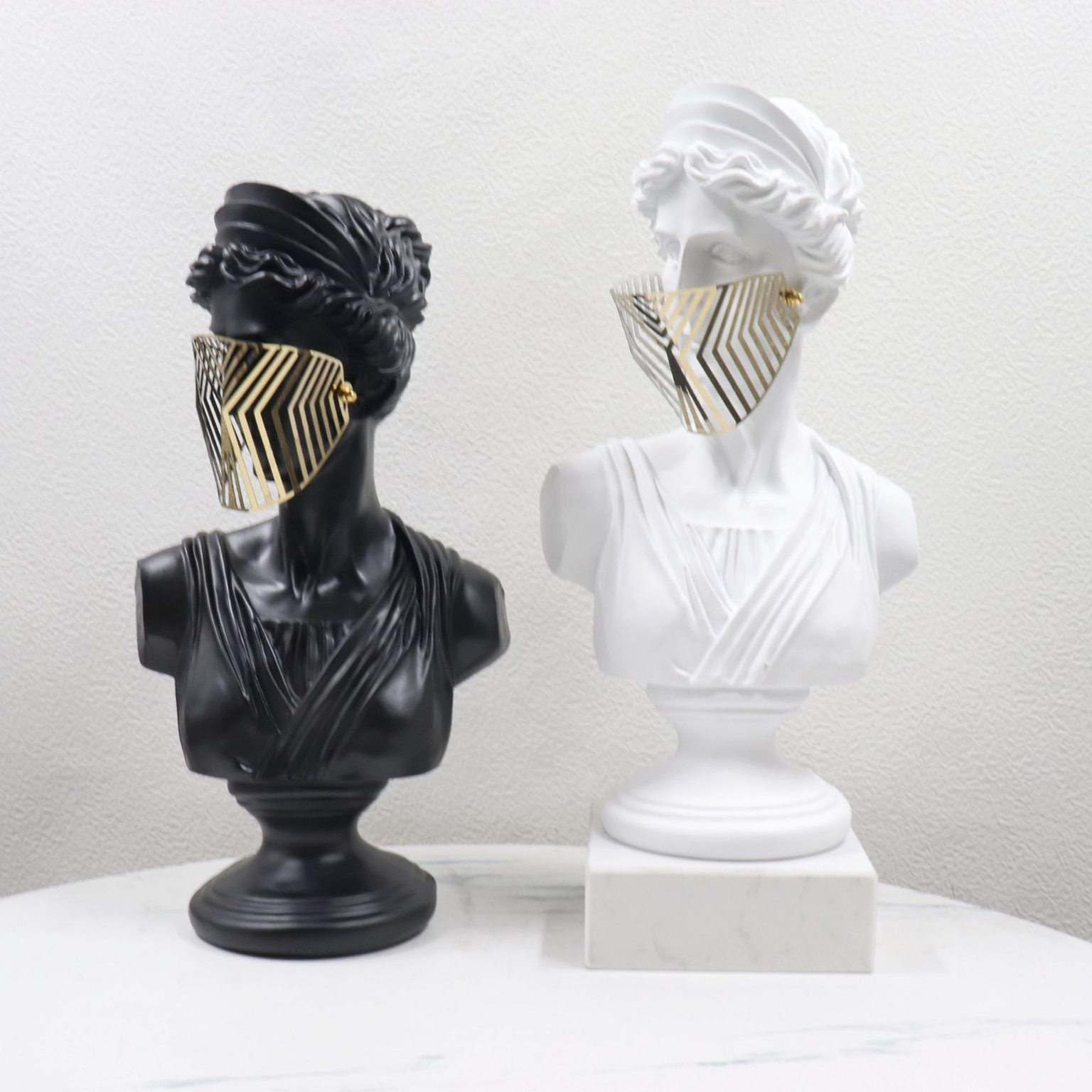 Escultura Contemporânea Goddess - 40cm