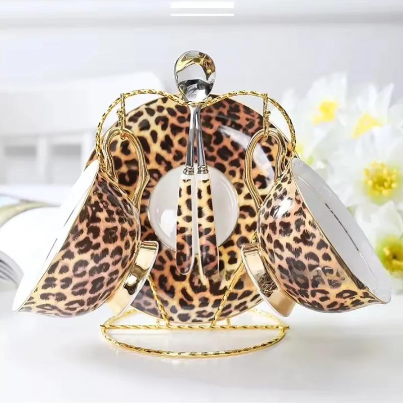Conjunto de xícaras Lepard - em porcelana