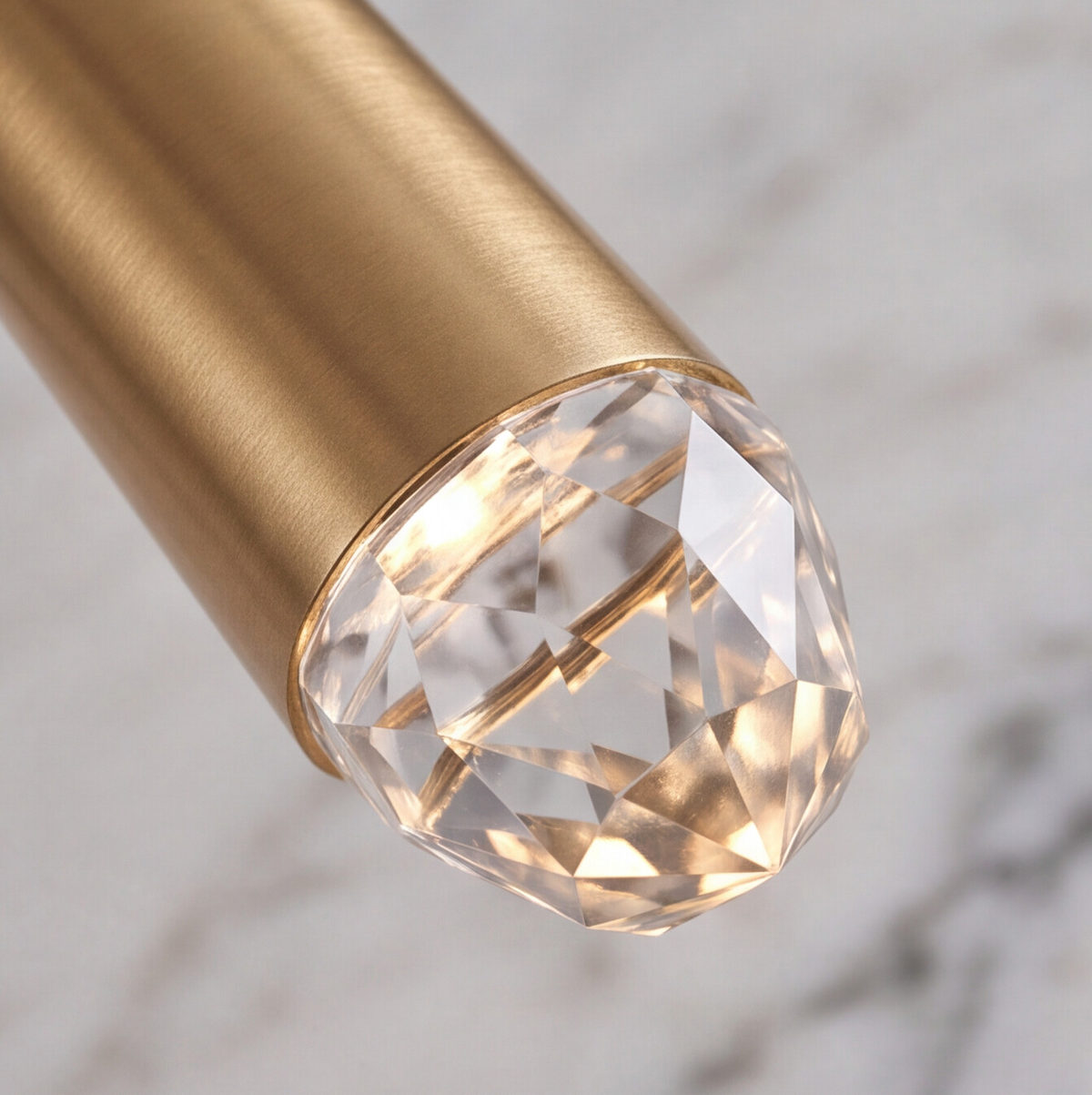 Pendentes com ponteira em Crystal - moderno e sofisticado
