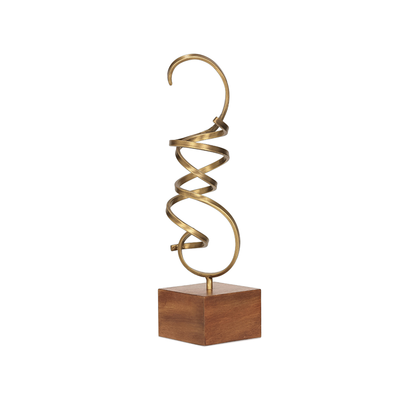 Escultura  em metal e madeira - 45cmx12cm
