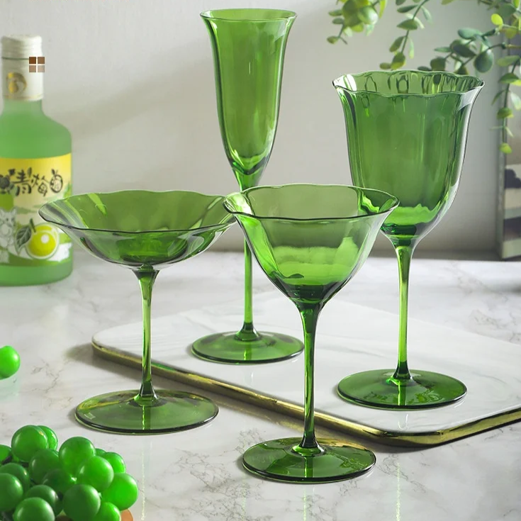 Linha de taças Oliva - design vintage