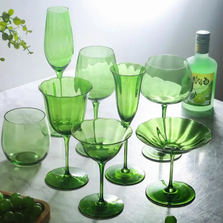 Linha de taças Oliva - design vintage