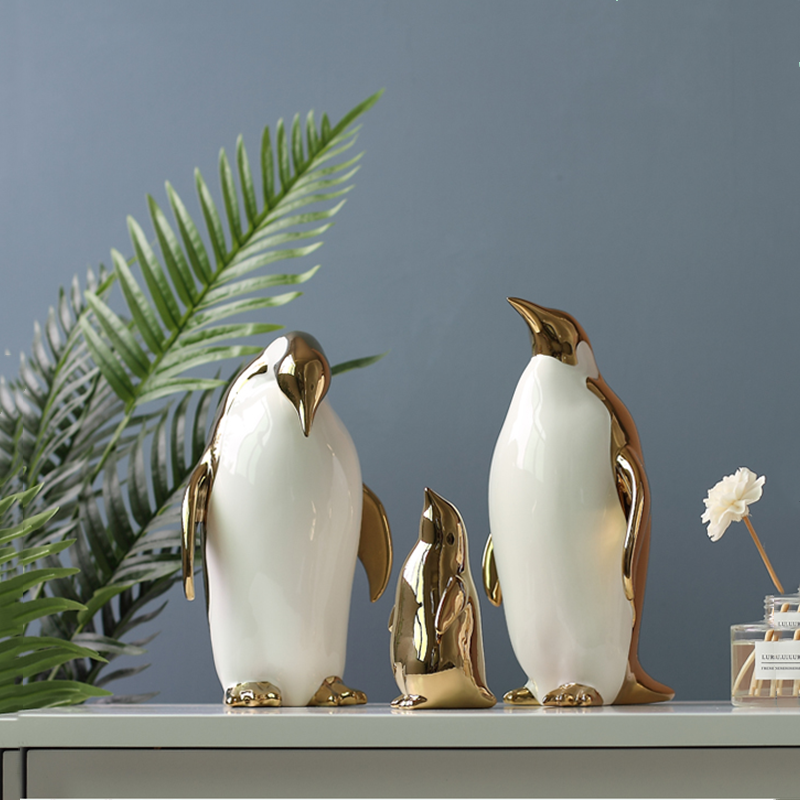 Escultura decorativa Penguim - em cerâmica