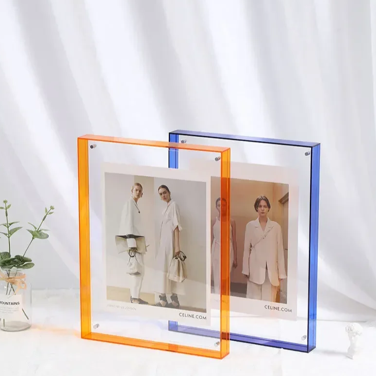 Porta Retratos em Acrílico - 03 Tamanhos