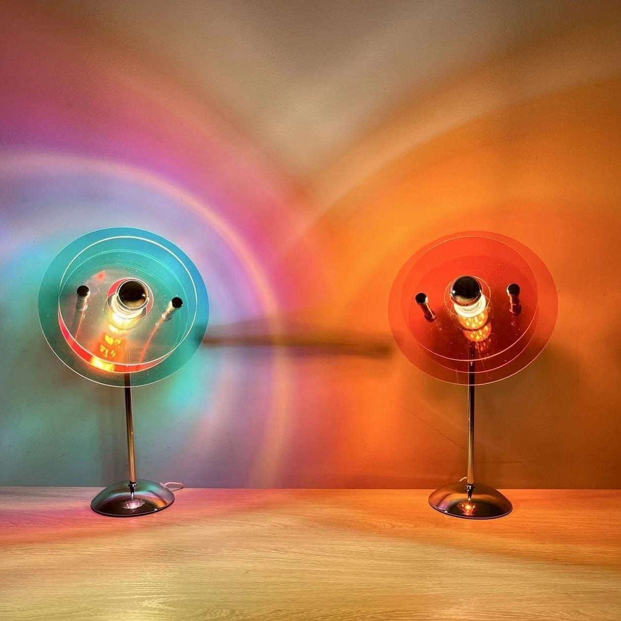 Luminária de mesa Atmosphere - cúpula com led projetor