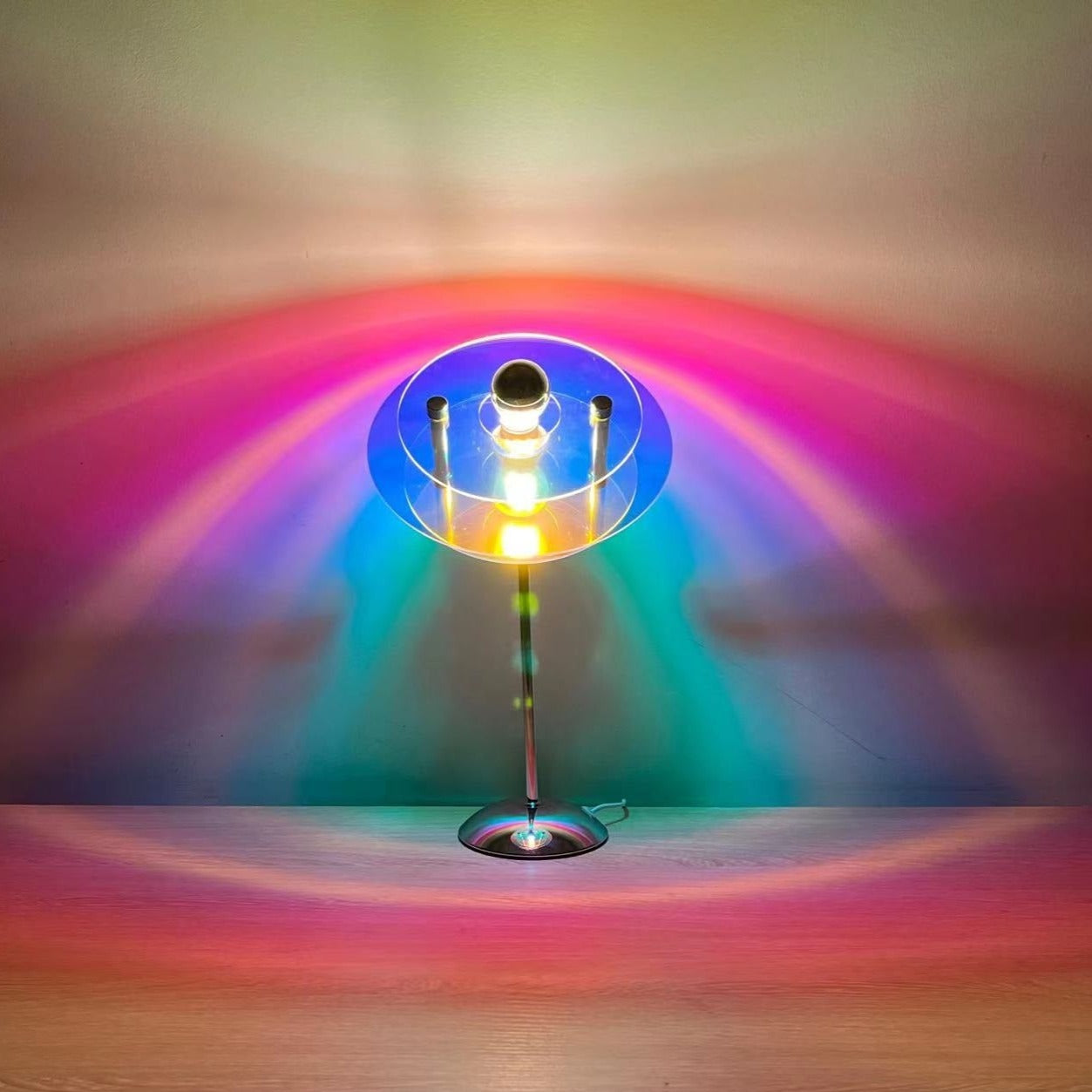 Luminária de mesa Atmosphere - cúpula com led projetor