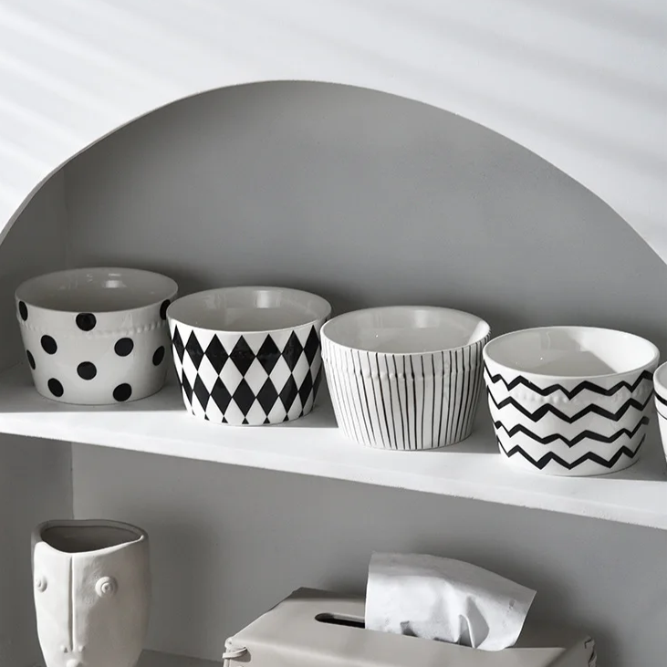 Jogo 5pcs Bowls em porcelana - linha Black and White