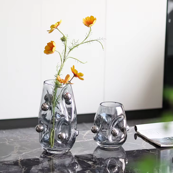 Vaso em vidro fumê com bolas prata - 02 Tamanhos