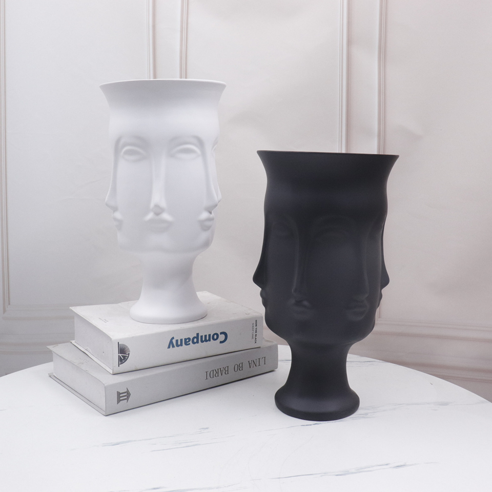 Vaso em resina Faces - 31cm