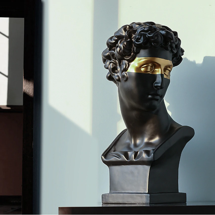 Escultura Decorativa Domani - Em Resina